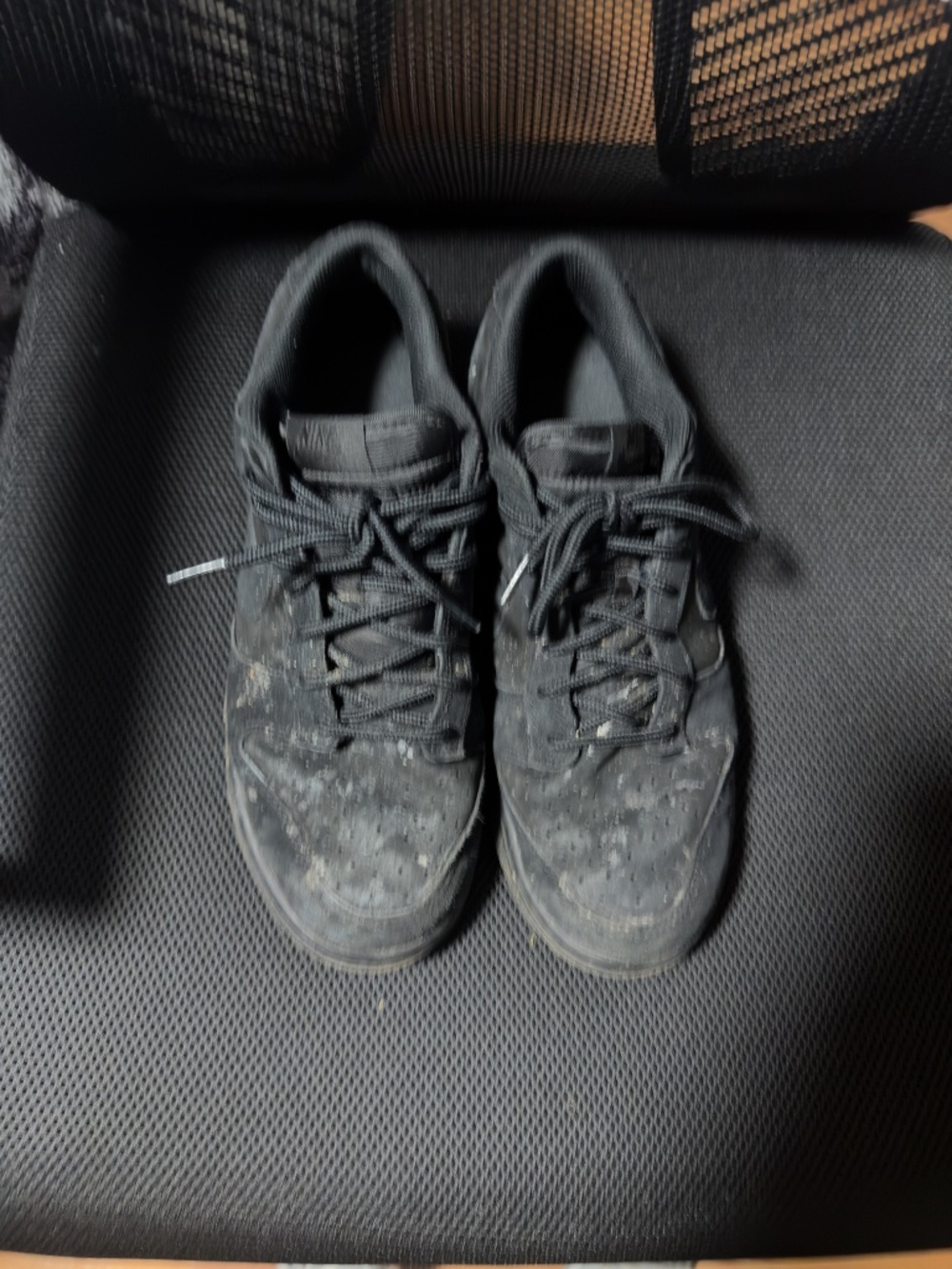 Nike Dunks Black on Black Color way USED Size 10.5 - Picture 2 of 5